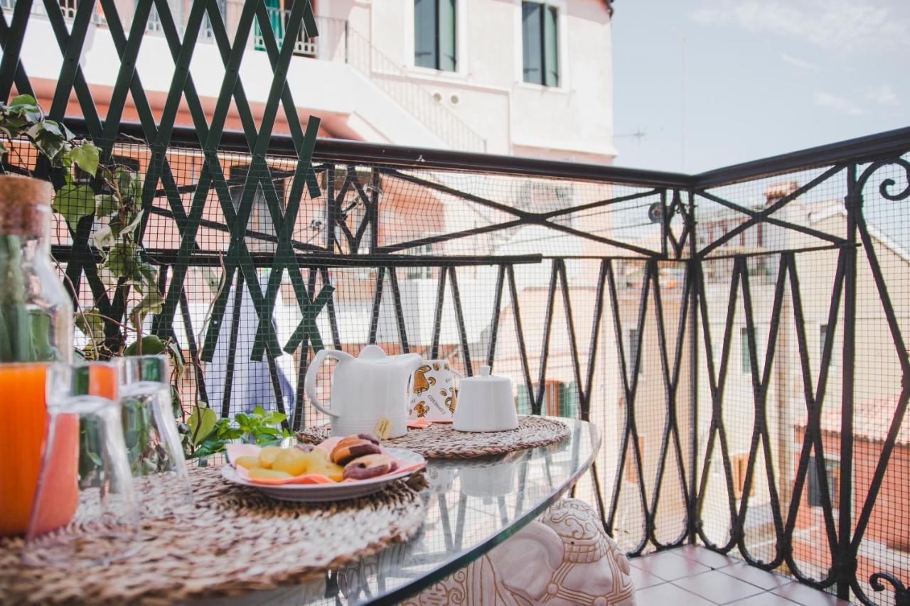 Ca Giardini Apartments In Biennale By Bricola Apartments Venice Luaran gambar