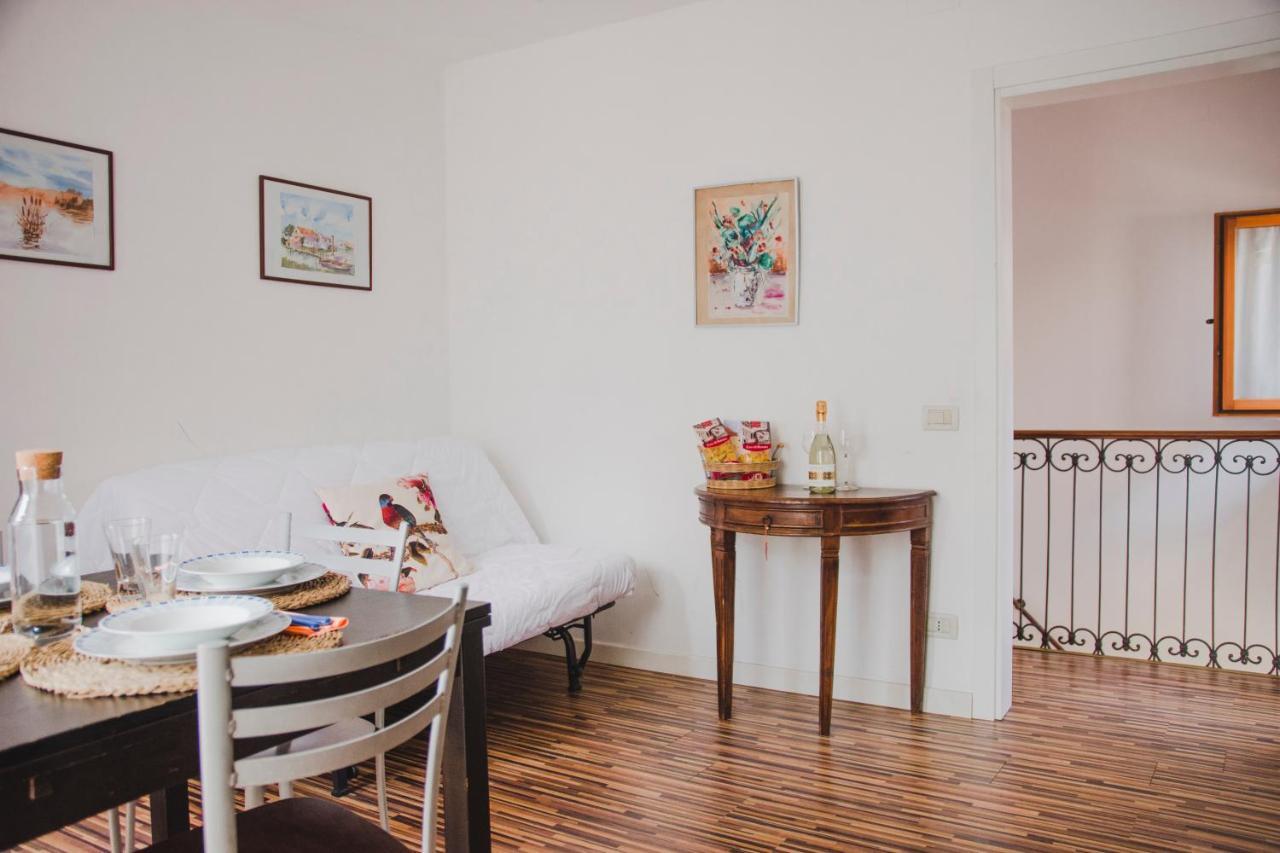 Ca Giardini Apartments In Biennale By Bricola Apartments Venice Luaran gambar