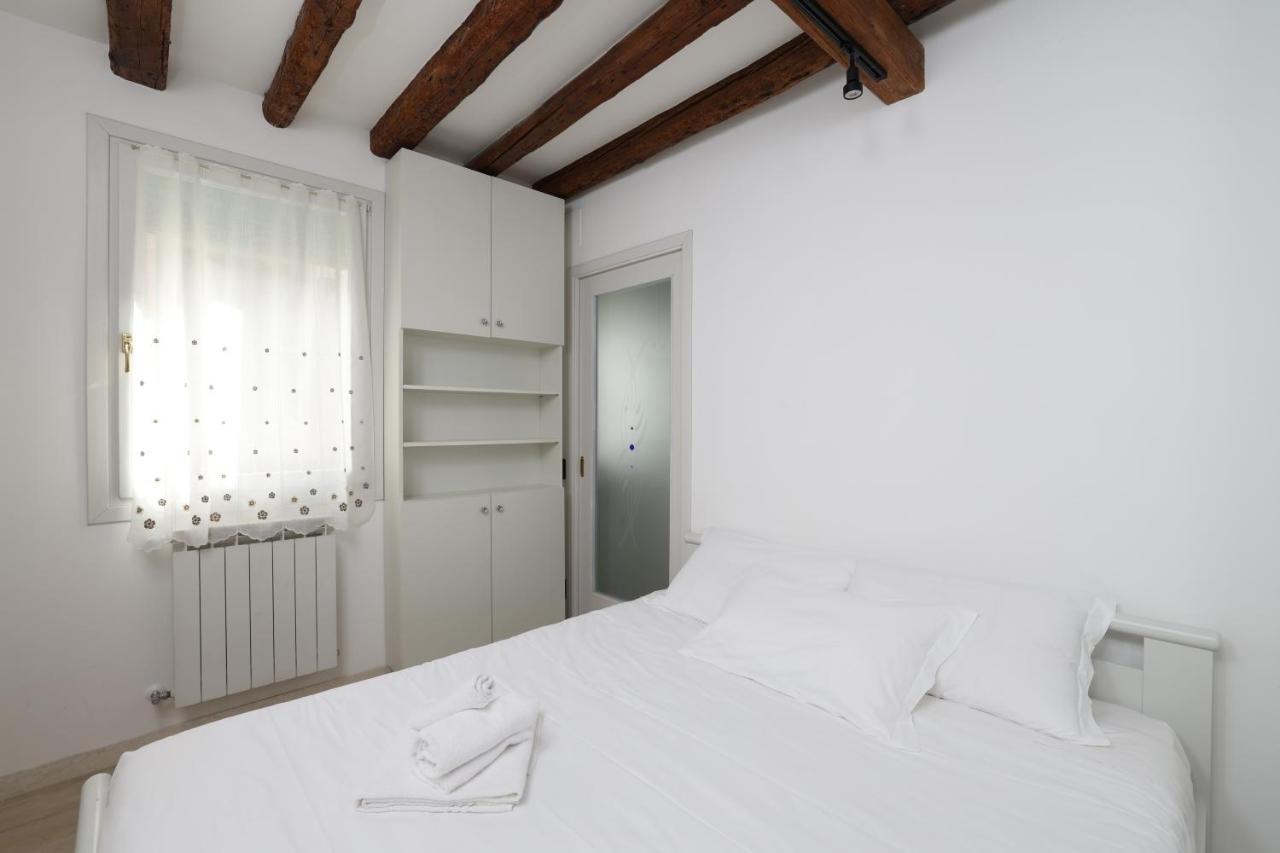 Ca Giardini Apartments In Biennale By Bricola Apartments Venice Luaran gambar